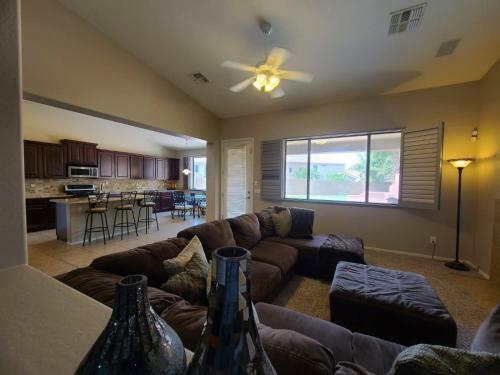Phoenix II Minutes To Airport And Downtown