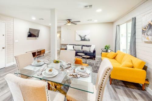 Hideaway On Highland