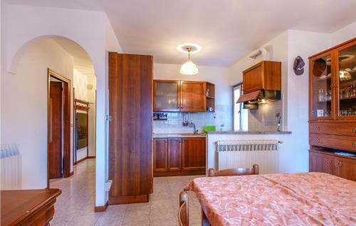 Beautiful Home In Dosso Del Liro With 2 Bedrooms