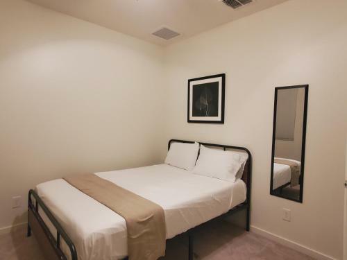 Adventure Short Term Stays - Southgate Ave