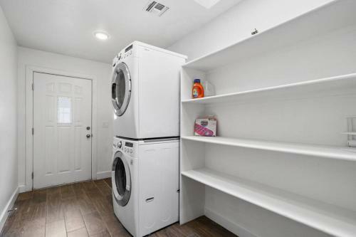 Apartamento Jacuzzi And Park Bliss By Homeslice Stays