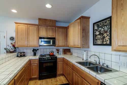 Moler Lake House & Northshore Getaway
