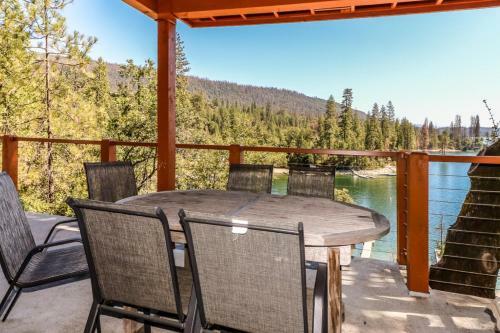 Lakeview Lodge