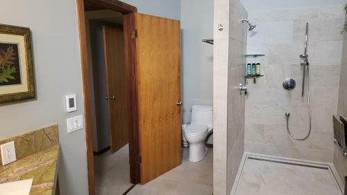 New Sea-renity Wide Ocean Views, Fireplace And Spa