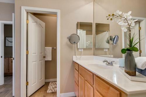 Miller Road 207a Townhouse