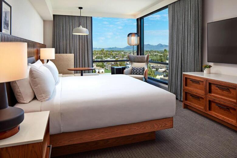 Hotel Senna House Scottsdale, Curio Collection By Hilton