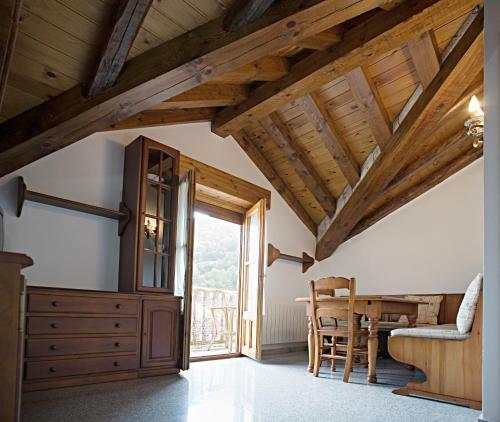 Apartamentos Casa Buisan