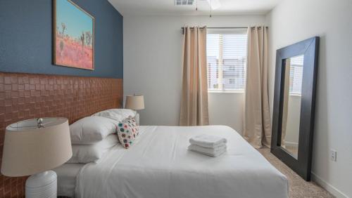 Wanderjaunt - Alexan Scottsdale Apartments