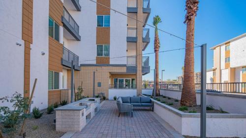 Wanderjaunt - Alexan Scottsdale Apartments