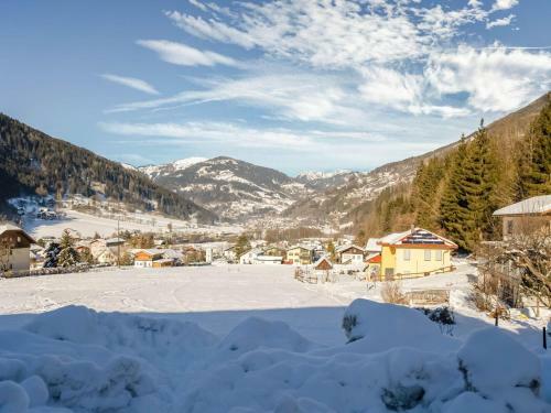 Ravishing Apartment In Feld Am See With Garden