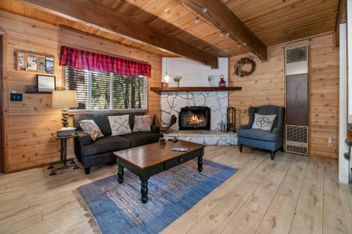 Leaf It All Bepine Cabin
