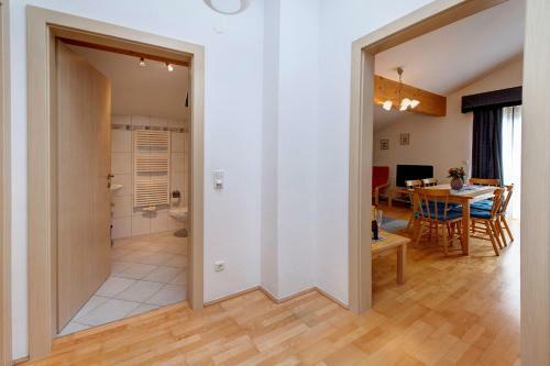 Apartamento Haus Lowe Appartement 2 Stock Nr 4