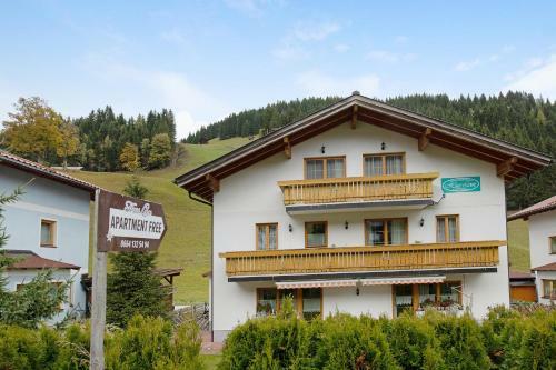 Apartamento Haus Lowe Appartement 2 Stock Nr 4