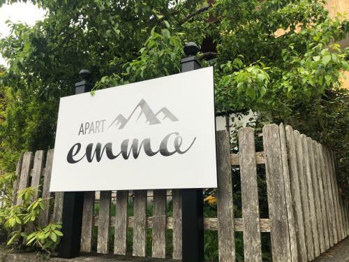 Apart Emma
