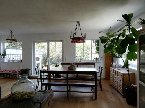 Villa Fancy Luxury Home In Former Tavern