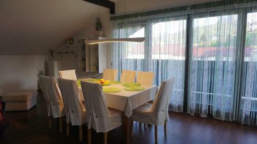 Apartamento Ferienwohnung Schicker