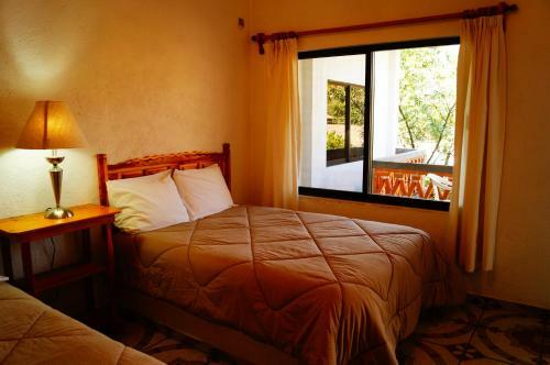Hostal Hospedaje La Hoja