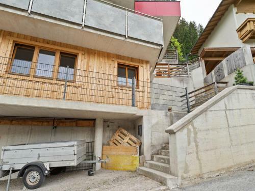 Cozy Apartment In Hart Bei F�gen