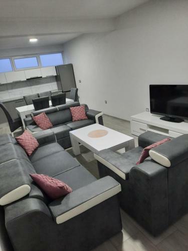 Apartamento Vrani? House