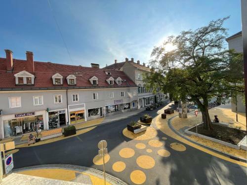 Zentrum & Parkm�glichkeit Top Saniertes Apartment