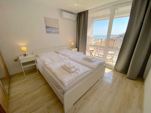 Private Apartment In Paradiso Aparthotel - Black Sea