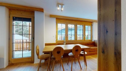 Modern And Spacious Apartment With Balcony Facing South, Marietta #2