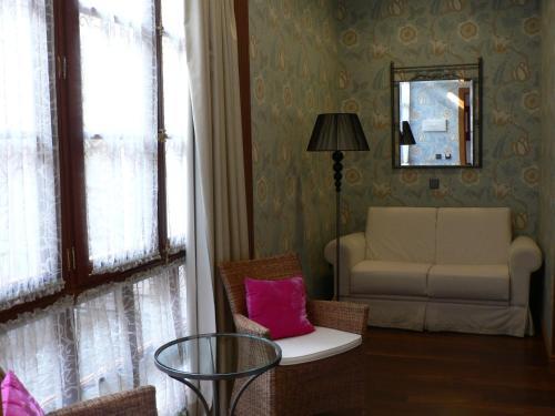 Hostal Posada Real Los Cinco Linajes