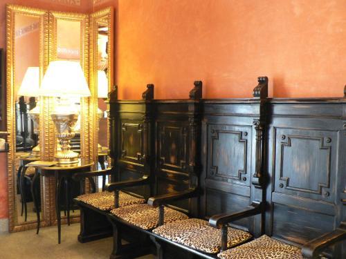 Hostal Posada Real Los Cinco Linajes