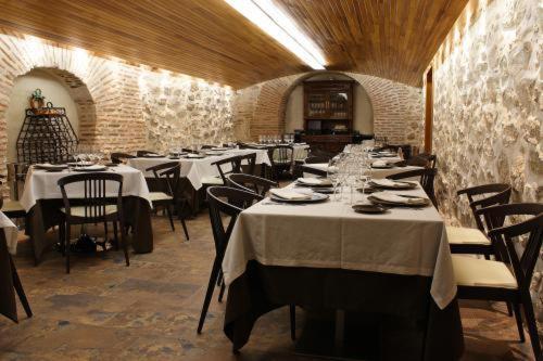 Hostal Posada Real Los Cinco Linajes