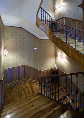 Hostal Posada Real Los Cinco Linajes