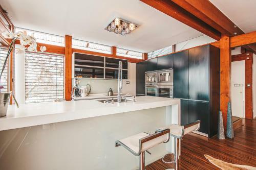 Villa Orl� Hn�zdo 853