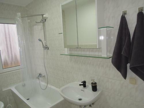 Apartamento Ferienwohnung Monteurzimmer Haus Arnstadt