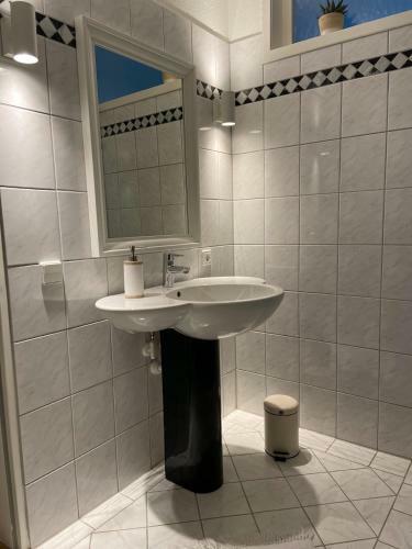 Apartamento Ferienwohnung Am Br�hl Mit Terrasse Und Garten