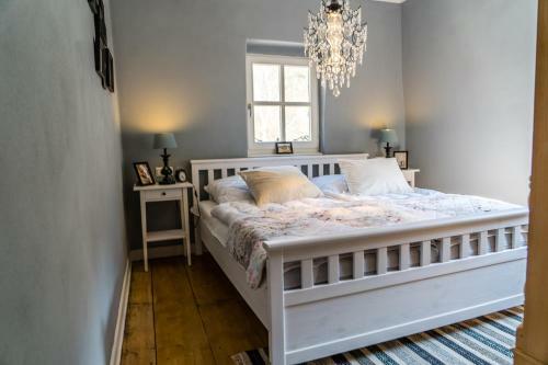 Ferienhaus Am Fluss. Baubiologisch Renoviert.