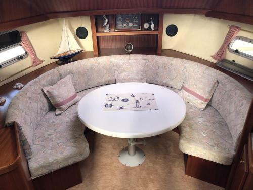 Luxusurlaub Auf Der Amavida Yacht / Scharm�tzelsee