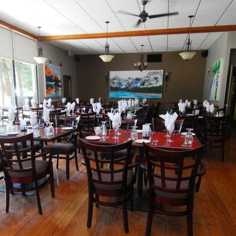 Hotel Tonquin Inn