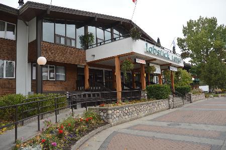 Hotel Lobstick Lodge