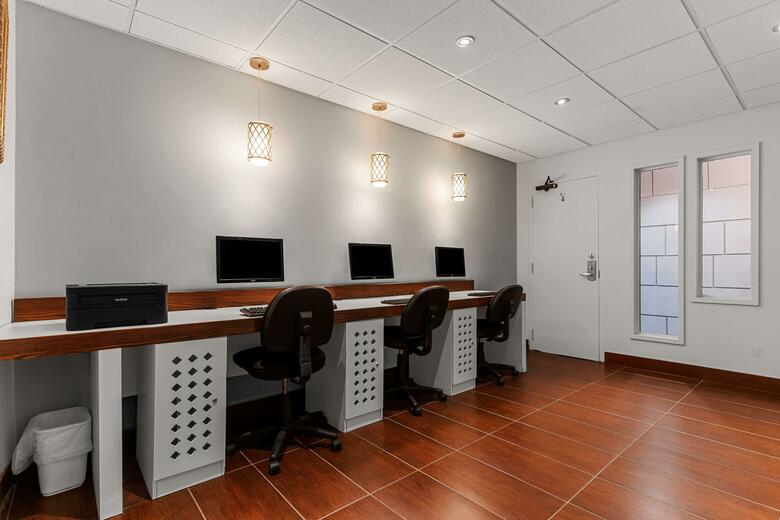 Best Western Ville Marie Hotel & Suite