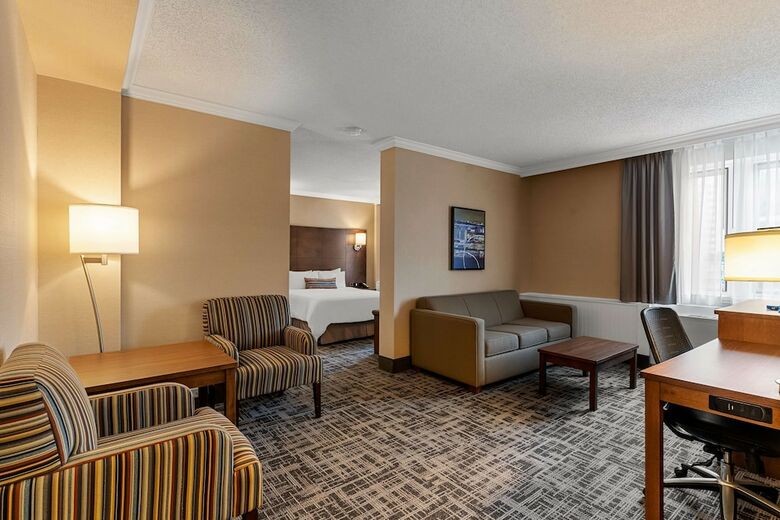 Best Western Ville Marie Hotel & Suite