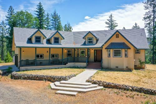 Moonrise Lodge