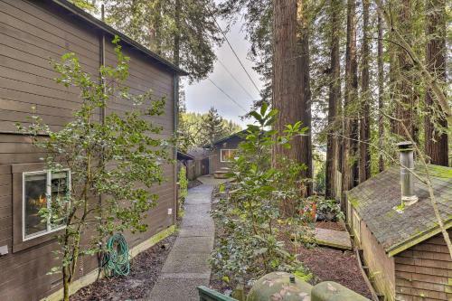 Tasteful Home With Stunning River And Valley View