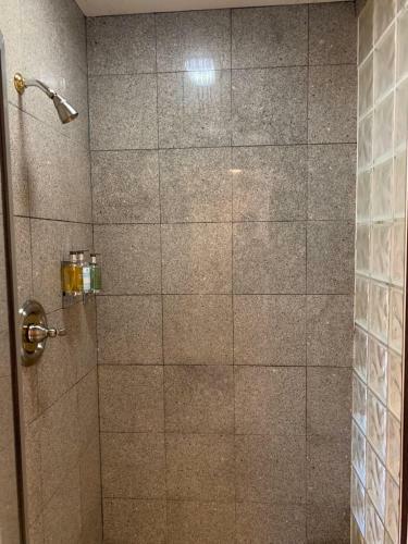Apartamento Top King Suite 40% Off: Full Kitchen, Peaceful Views