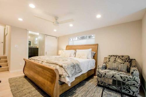 3 Bed 3 Bath Heated Pool Hot Tub Downtown
