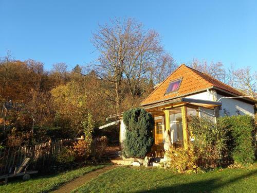 Elfenh�uschen