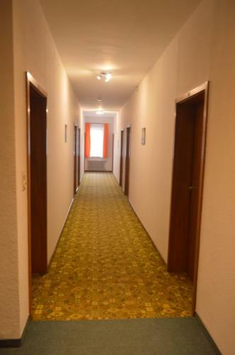 Hostal Hotel Adler Post