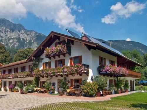 Hostal G�stehaus Auhaus
