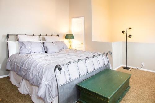 Apartamento St Anton Courtyard View 2-bedroom Condos With Two Oversized Jacuzzi Spas