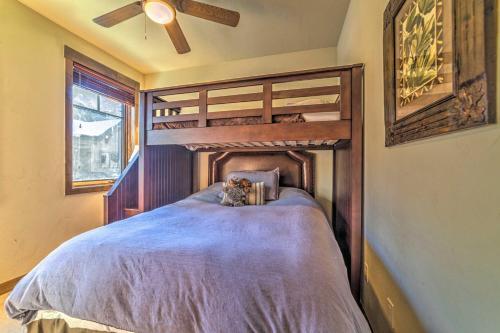 Central Mammoth Lakes Townhome With Private Hot Tub!