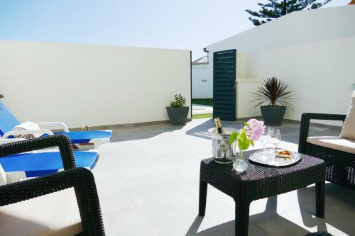 Baleal Poolfront Apartment