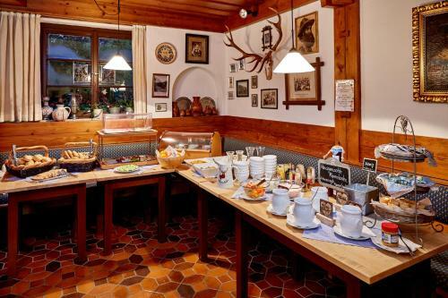 Hostal Olympiahaus